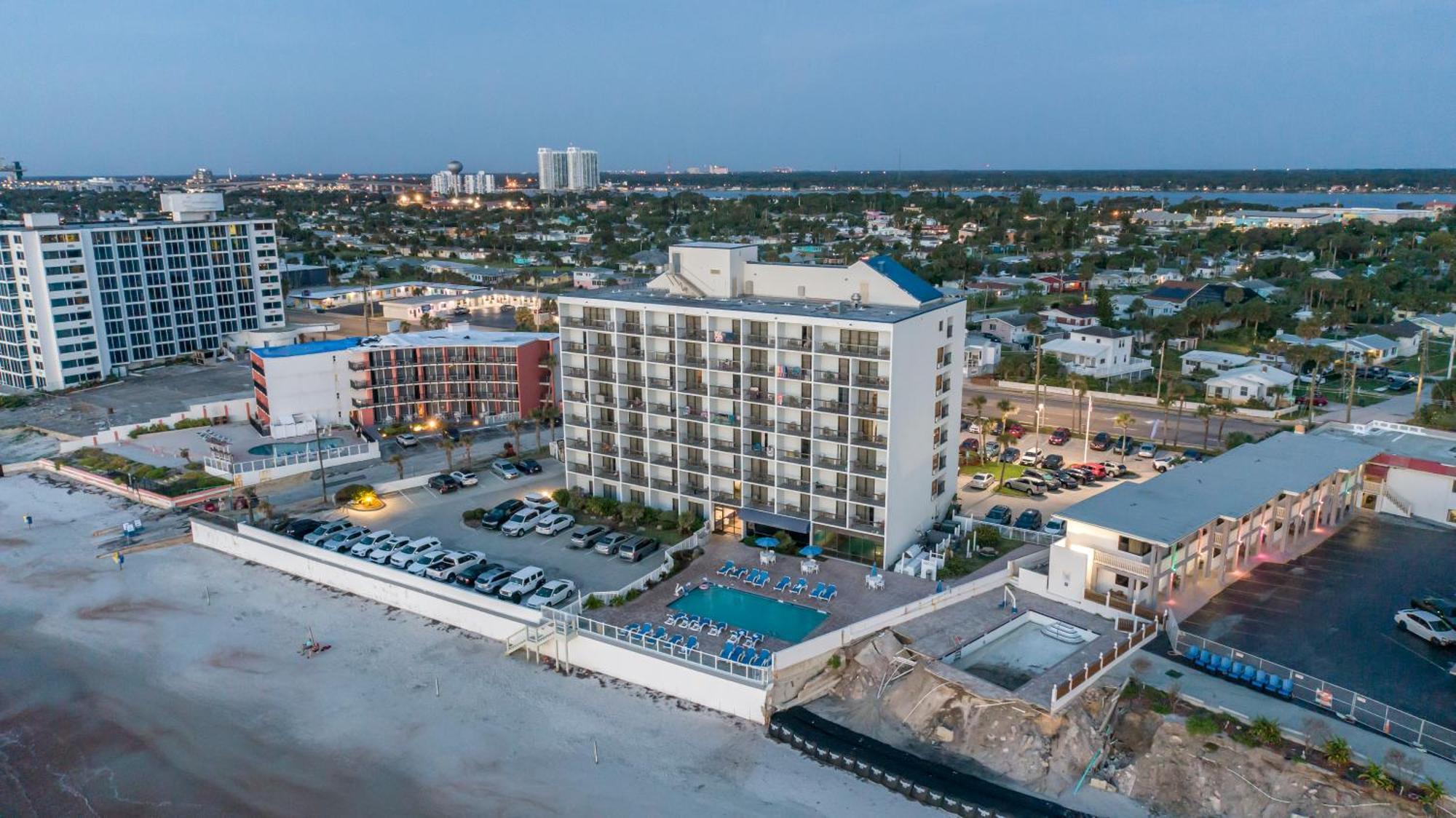 Tropical Winds Resort Hotel Daytona Beach Exterior photo